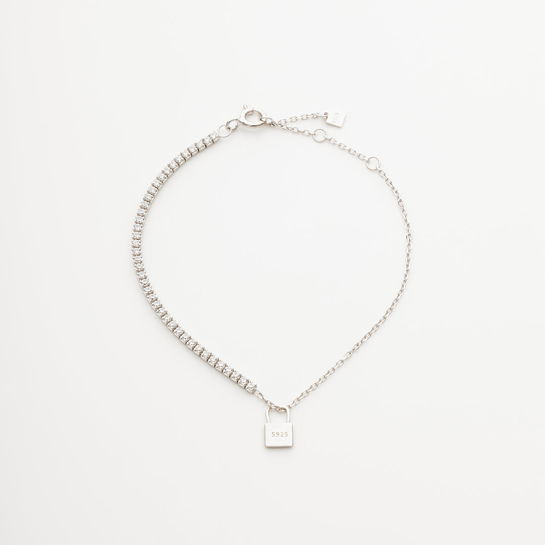 Lock Pendant Tennis Bracelet in Silver
