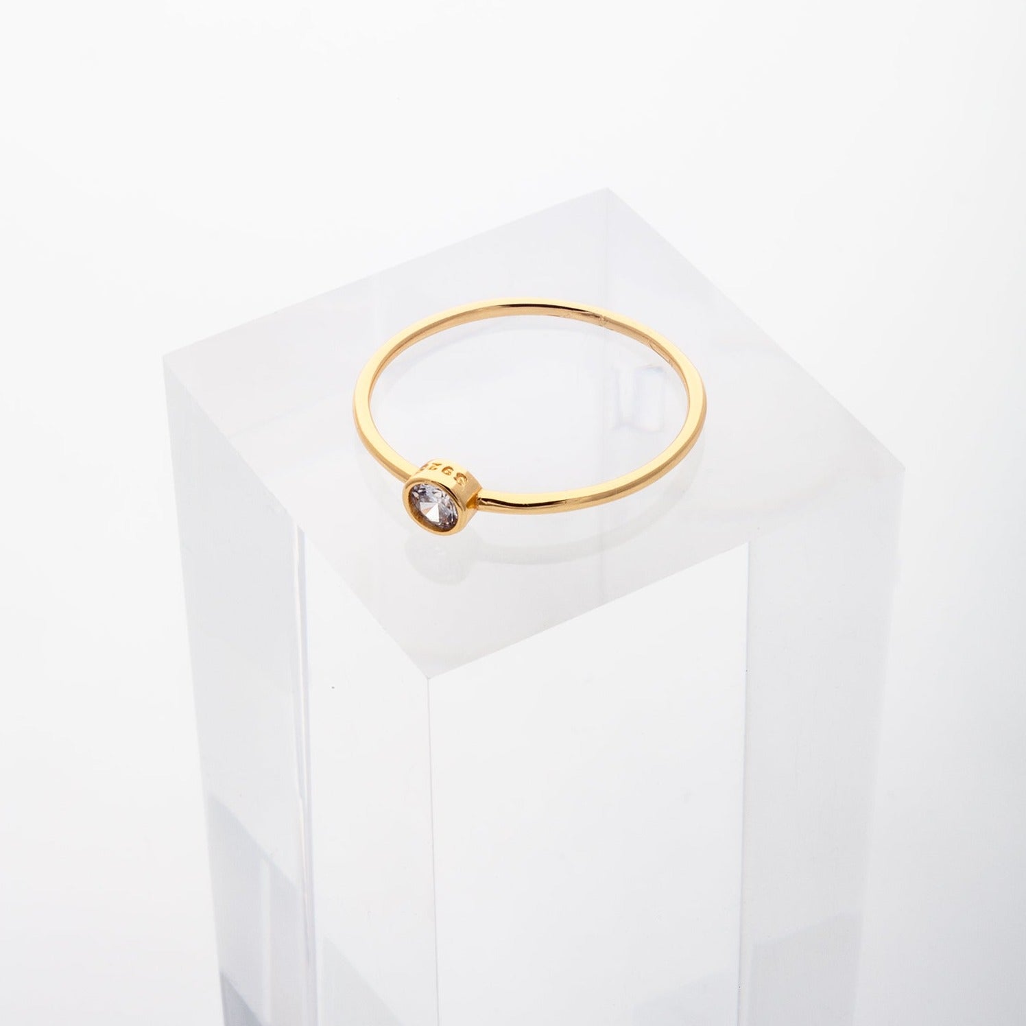 The Classic Ring in Gold